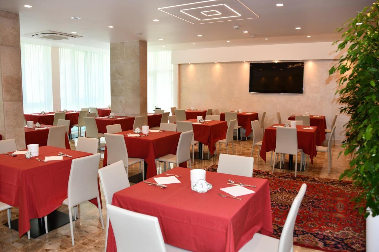 Hotel Playa Bibione Exteriör bild